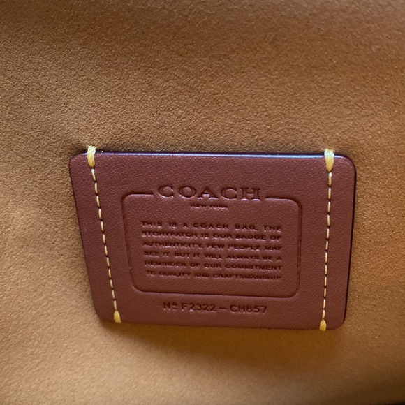 coach tabby shoulder bag 26 in brass/black color - Picture 3 of 5